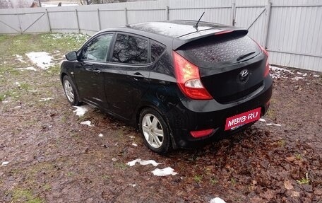 Hyundai Solaris II рестайлинг, 2012 год, 450 000 рублей, 4 фотография