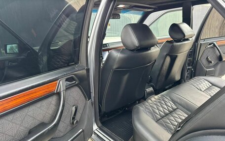 Mercedes-Benz E-Класс, 1995 год, 1 300 000 рублей, 7 фотография