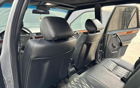 Mercedes-Benz E-Класс, 1995 год, 1 300 000 рублей, 16 фотография