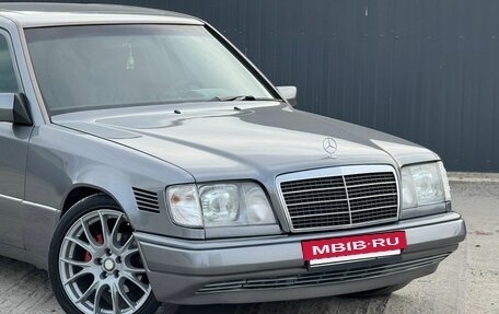 Mercedes-Benz E-Класс, 1995 год, 1 300 000 рублей, 15 фотография