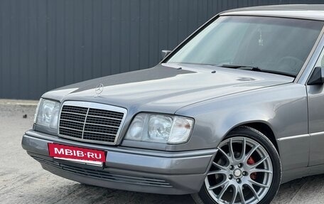 Mercedes-Benz E-Класс, 1995 год, 1 300 000 рублей, 11 фотография