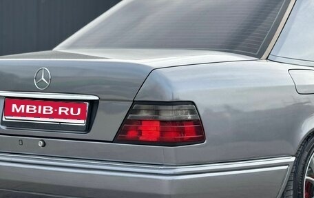 Mercedes-Benz E-Класс, 1995 год, 1 300 000 рублей, 24 фотография