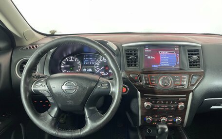 Nissan Pathfinder, 2014 год, 1 696 000 рублей, 12 фотография