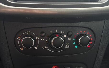 Renault Logan II, 2021 год, 720 000 рублей, 10 фотография