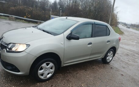 Renault Logan II, 2014 год, 600 000 рублей, 2 фотография