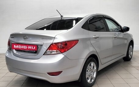 Hyundai Solaris II рестайлинг, 2012 год, 580 000 рублей, 4 фотография
