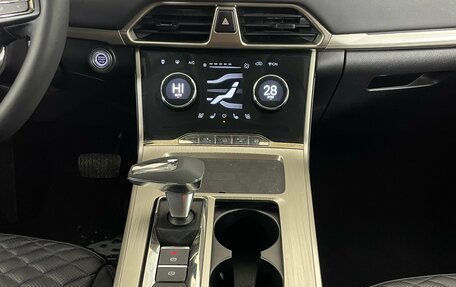 CheryExeed TXL, 2022 год, 2 194 000 рублей, 14 фотография