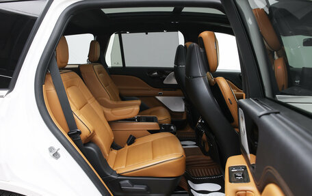 Lincoln Aviator II, 2019 год, 5 490 000 рублей, 18 фотография