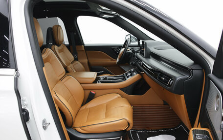 Lincoln Aviator II, 2019 год, 5 490 000 рублей, 16 фотография