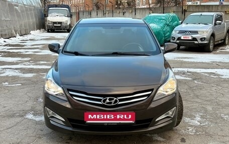 Hyundai Solaris II рестайлинг, 2015 год, 1 157 000 рублей, 3 фотография