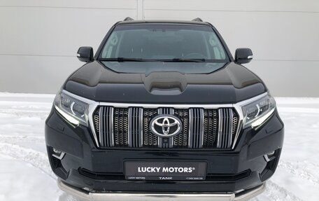 Toyota Land Cruiser Prado 150 рестайлинг 2, 2018 год, 4 774 000 рублей, 4 фотография