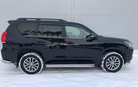 Toyota Land Cruiser Prado 150 рестайлинг 2, 2018 год, 4 774 000 рублей, 5 фотография