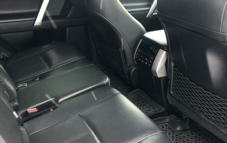 Toyota Land Cruiser Prado 150 рестайлинг 2, 2018 год, 4 774 000 рублей, 13 фотография