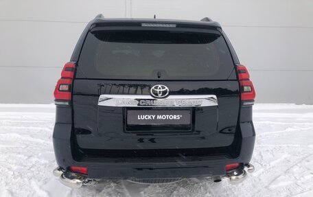 Toyota Land Cruiser Prado 150 рестайлинг 2, 2018 год, 4 774 000 рублей, 8 фотография