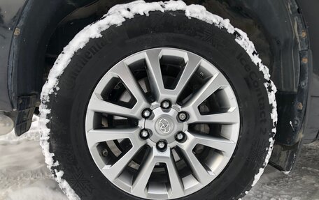 Toyota Land Cruiser Prado 150 рестайлинг 2, 2018 год, 4 774 000 рублей, 29 фотография