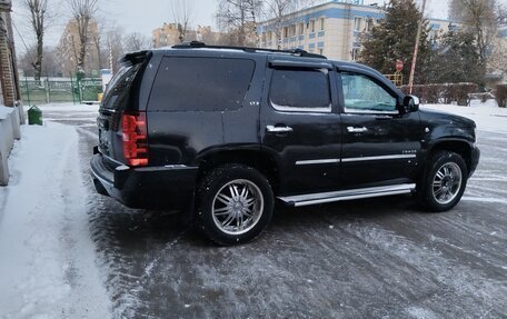 Chevrolet Tahoe III, 2012 год, 2 200 000 рублей, 1 фотография