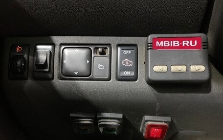 Nissan Navara (Frontier), 2007 год, 1 070 000 рублей, 11 фотография