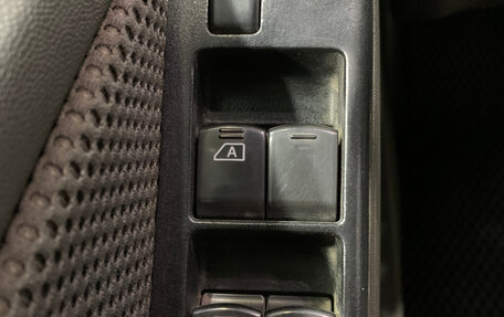 Nissan Navara (Frontier), 2007 год, 1 070 000 рублей, 14 фотография