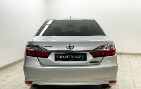 Toyota Camry, 2017 год, 2 697 000 рублей, 5 фотография