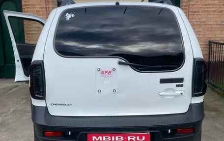 Chevrolet Niva I рестайлинг, 2017 год, 820 000 рублей, 2 фотография