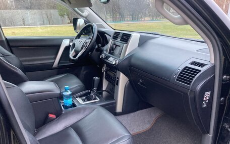 Toyota Land Cruiser Prado 150 рестайлинг 2, 2010 год, 2 950 000 рублей, 14 фотография