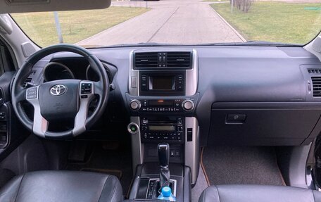 Toyota Land Cruiser Prado 150 рестайлинг 2, 2010 год, 2 950 000 рублей, 12 фотография