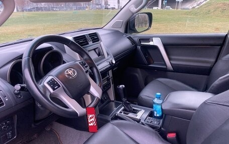 Toyota Land Cruiser Prado 150 рестайлинг 2, 2010 год, 2 950 000 рублей, 17 фотография