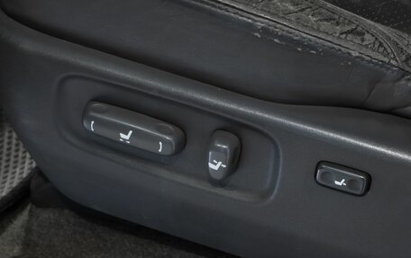 Toyota Land Cruiser Prado 120 рестайлинг, 2006 год, 2 200 000 рублей, 10 фотография