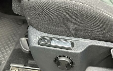 Volkswagen Tiguan II, 2018 год, 2 835 000 рублей, 15 фотография