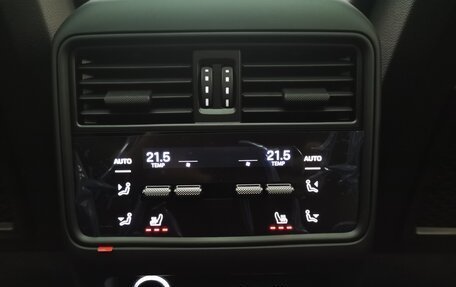 Porsche Cayenne III, 2025 год, 27 290 000 рублей, 28 фотография