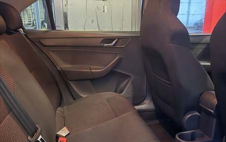 Skoda Rapid I, 2015 год, 1 280 000 рублей, 13 фотография