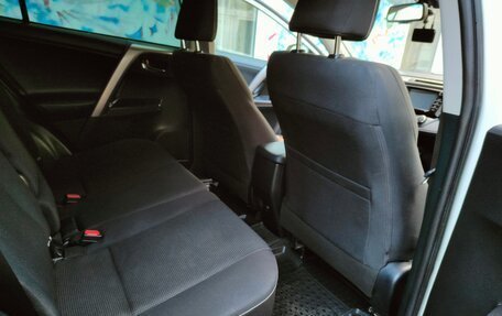 Toyota RAV4, 2017 год, 2 350 000 рублей, 7 фотография