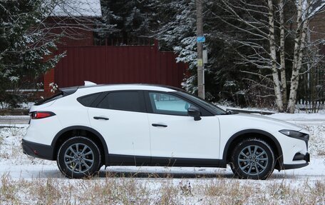 Mazda CX-4, 2022 год, 2 850 000 рублей, 17 фотография