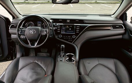 Toyota Camry, 2019 год, 2 095 000 рублей, 15 фотография