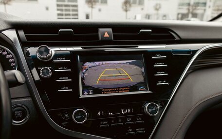 Toyota Camry, 2019 год, 2 095 000 рублей, 14 фотография