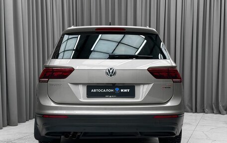 Volkswagen Tiguan II, 2017 год, 2 500 000 рублей, 5 фотография