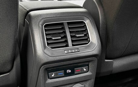 Volkswagen Tiguan II, 2017 год, 2 500 000 рублей, 14 фотография