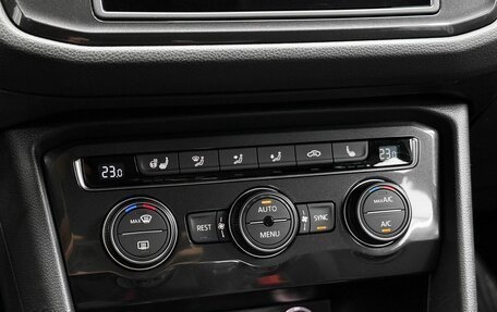 Volkswagen Tiguan II, 2017 год, 2 500 000 рублей, 15 фотография