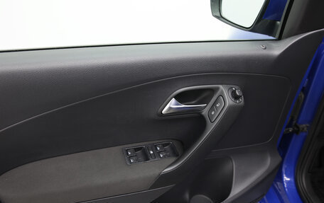 Volkswagen Polo VI (EU Market), 2011 год, 550 000 рублей, 10 фотография