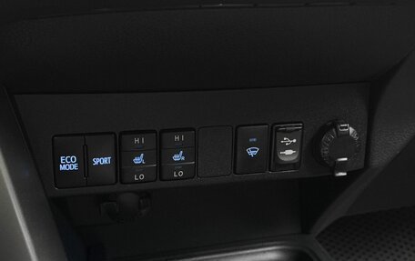 Toyota RAV4, 2017 год, 2 490 000 рублей, 15 фотография