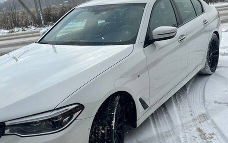 BMW 5 серия, 2018 год, 2 000 000 рублей, 2 фотография