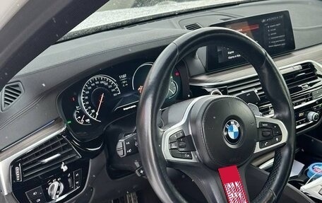 BMW 5 серия, 2018 год, 2 000 000 рублей, 5 фотография