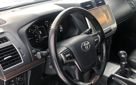 Toyota Land Cruiser Prado 150 рестайлинг 2, 2018 год, 5 394 000 рублей, 12 фотография