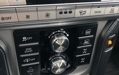 Toyota Land Cruiser Prado 150 рестайлинг 2, 2018 год, 5 394 000 рублей, 19 фотография