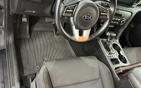 KIA Sportage IV рестайлинг, 2020 год, 2 400 000 рублей, 13 фотография