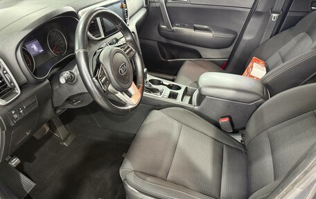 KIA Sportage IV рестайлинг, 2020 год, 2 400 000 рублей, 9 фотография