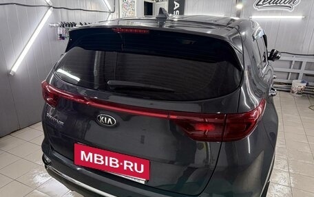 KIA Sportage IV рестайлинг, 2020 год, 2 400 000 рублей, 5 фотография