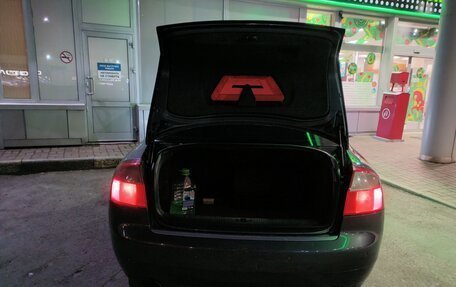 Audi A4, 2003 год, 700 000 рублей, 5 фотография