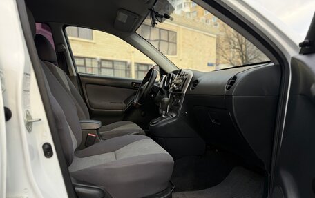 Toyota Matrix, 2002 год, 599 000 рублей, 8 фотография