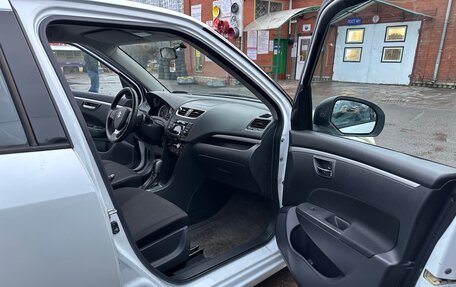 Suzuki Swift IV, 2011 год, 899 000 рублей, 19 фотография